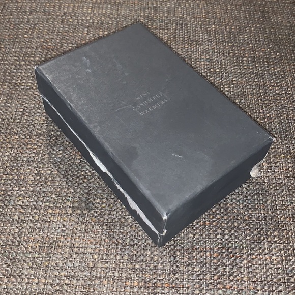 BNWT Cashmere Mini Mittens by Restoration Hardware - Picture 10 of 10